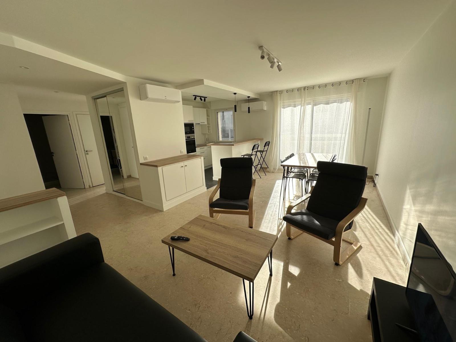 Appartement en location &agrave; Lyon / 2 pi&egrave;ces 54 m&sup2;