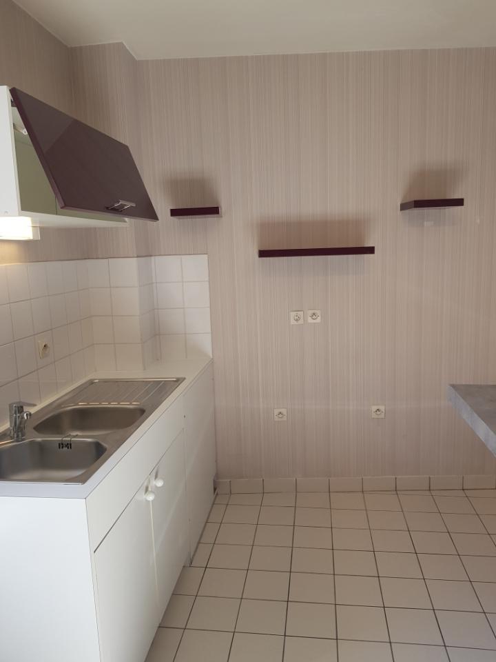 appartement 3 pièces - SAINT-GENIS-LAVAL
