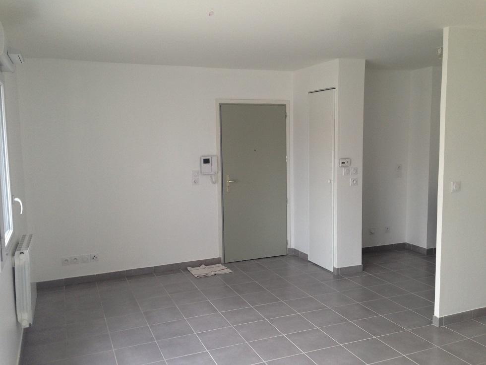 Appartement en location &agrave; Lyon 08 / 1 pi&egrave;ce 30 m&sup2;