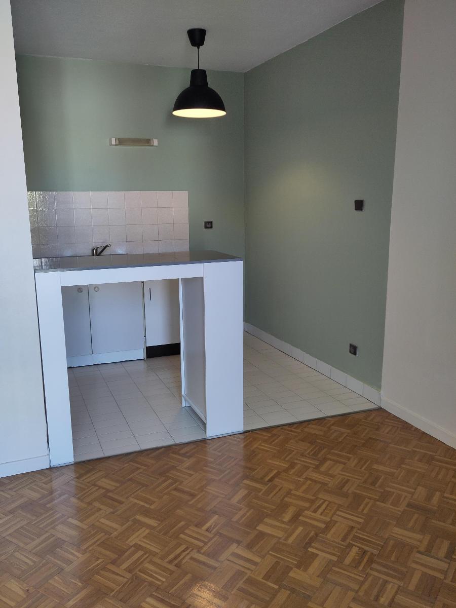 Appartement en location &agrave; Lyon / 1 pi&egrave;ce 32 m&sup2;