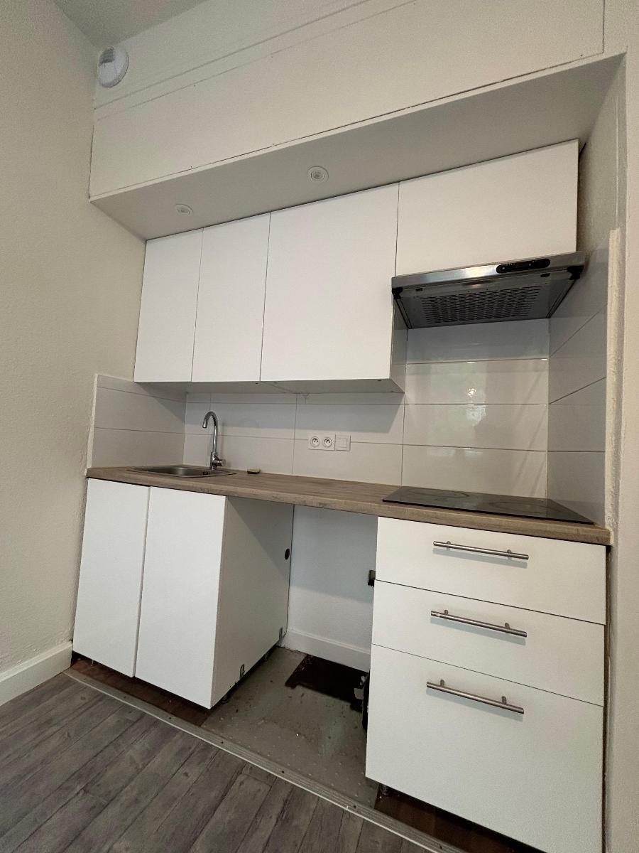 Appartement en location &agrave; Lyon 08 / 3 pi&egrave;ces 67 m&sup2;